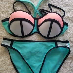 Triangl Inoo NEVER WORN